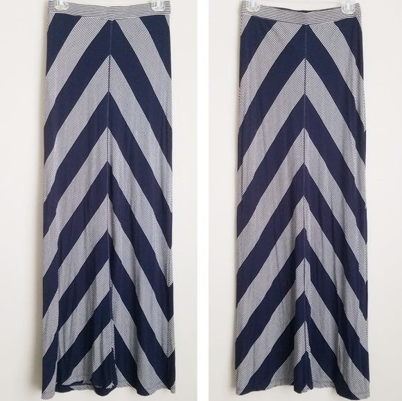 Max Studio | NWT Chevron Stripe Maxi Skirt - Picture 1 of 8